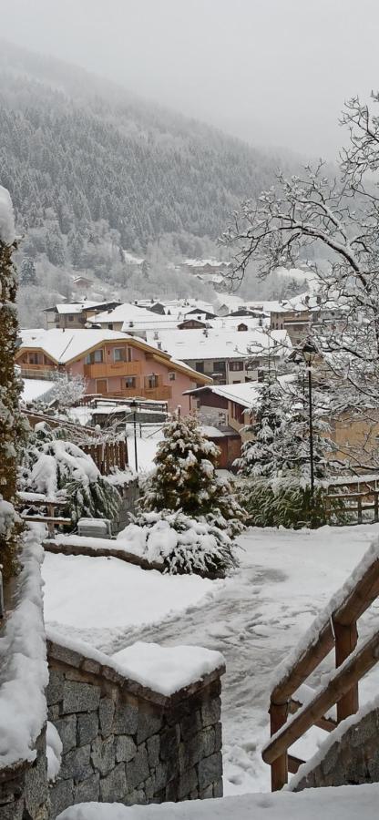 Le Balze Di Carisolo, Trilocale Con Giardino Apartment ภายนอก รูปภาพ