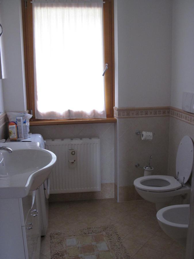 Le Balze Di Carisolo, Trilocale Con Giardino Apartment ภายนอก รูปภาพ