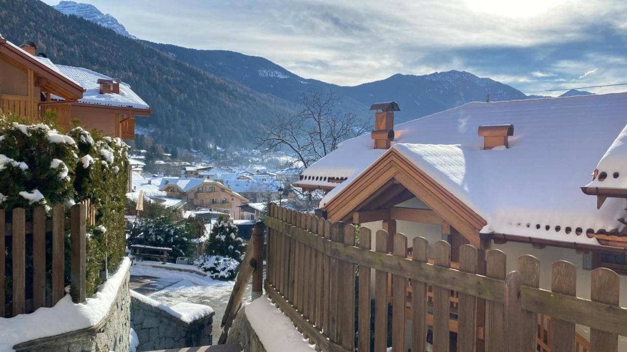Le Balze Di Carisolo, Trilocale Con Giardino Apartment ภายนอก รูปภาพ